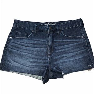 Universal Thread sz 8/29 high rise shortie shorts